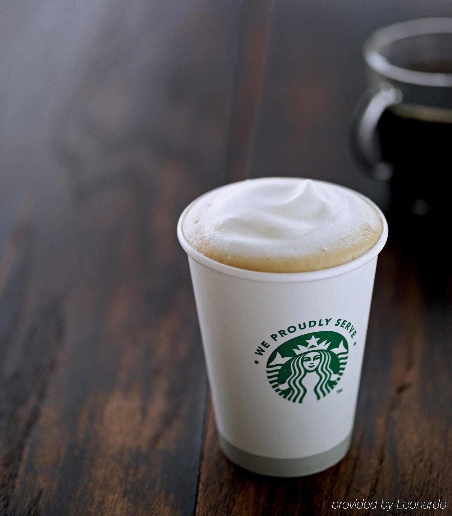 ホテル コートヤード ウォルドーフ エクステリア 写真
